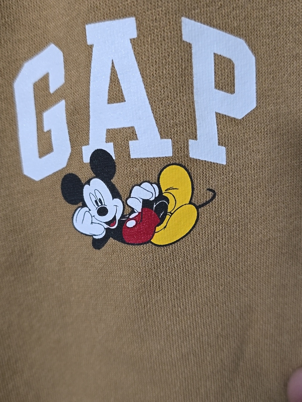 GAP - Picture 3 of 4